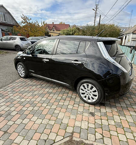 Черный Ниссан Лиф, объемом двигателя 0 л и пробегом 142 тыс. км за 6250 $, фото 11 на Automoto.ua