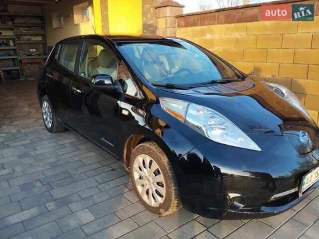 Черный Ниссан Лиф, объемом двигателя 0 л и пробегом 167 тыс. км за 5500 $, фото 1 на Automoto.ua