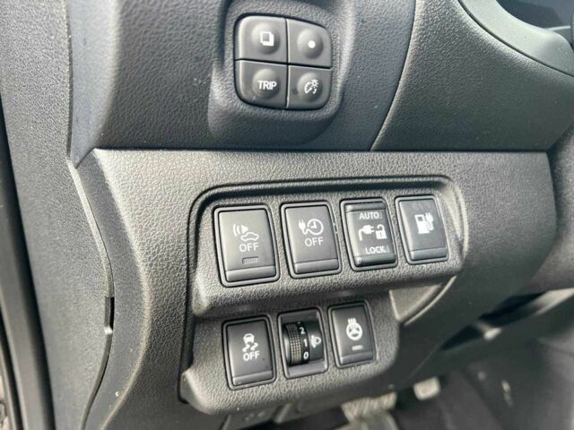 Ниссан Лиф 2013 в Львове на Automoto.ua Черный Ниссан Лиф, объемом двигателя 0 л и пробегом 117 тыс. км за 6990 $, фото 14 на Automoto.ua