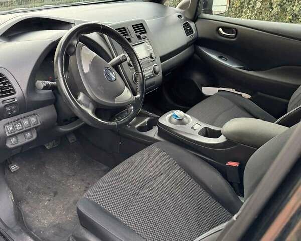 Чорний Ніссан Ліф, об'ємом двигуна 0 л та пробігом 107 тис. км за 5050 $, фото 8 на Automoto.ua