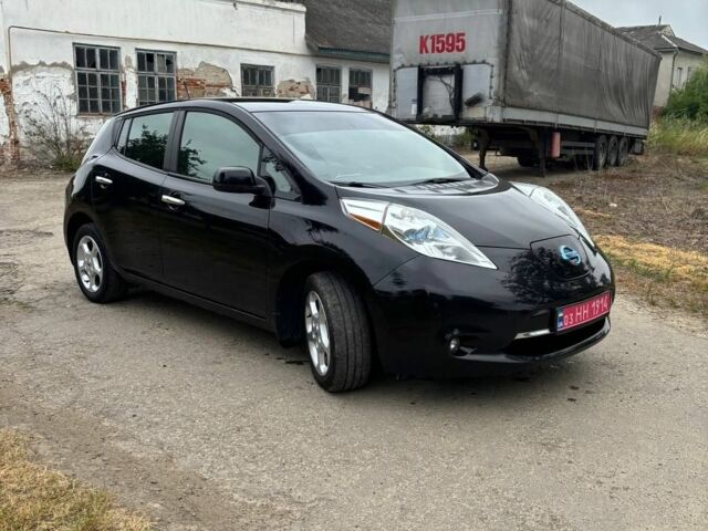 Черный Ниссан Лиф, объемом двигателя 0 л и пробегом 141 тыс. км за 6400 $, фото 3 на Automoto.ua