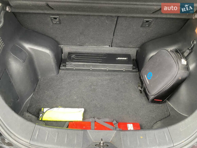 Черный Ниссан Лиф, объемом двигателя 0 л и пробегом 132 тыс. км за 5900 $, фото 9 на Automoto.ua