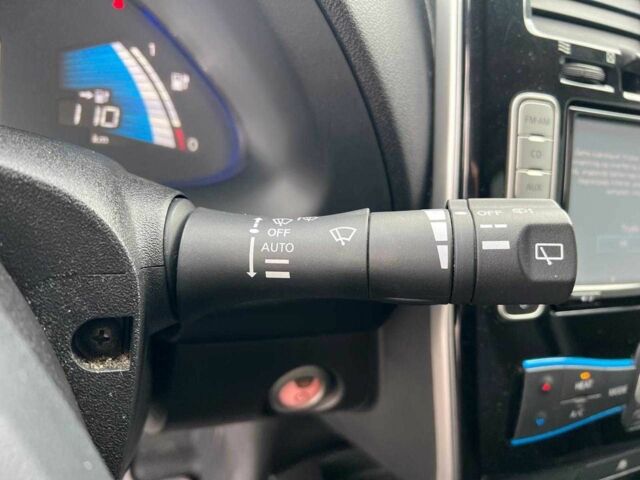 Ниссан Лиф 2013 в Львове на Automoto.ua Черный Ниссан Лиф, объемом двигателя 0 л и пробегом 117 тыс. км за 6990 $, фото 20 на Automoto.ua