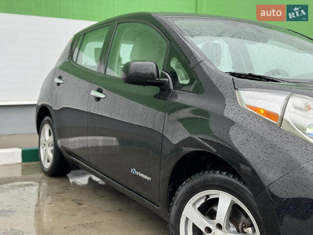 Чорний Ніссан Ліф, об'ємом двигуна 0 л та пробігом 104 тис. км за 7000 $, фото 5 на Automoto.ua