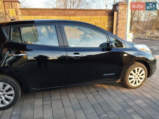 Черный Ниссан Лиф, объемом двигателя 0 л и пробегом 167 тыс. км за 5500 $, фото 2 на Automoto.ua