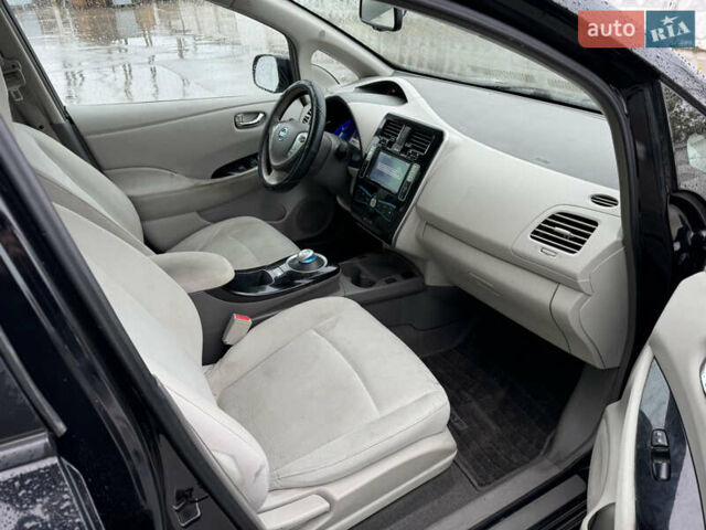 Чорний Ніссан Ліф, об'ємом двигуна 0 л та пробігом 104 тис. км за 7000 $, фото 33 на Automoto.ua