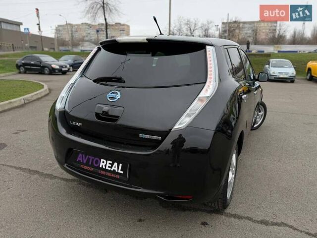 Чорний Ніссан Ліф, об'ємом двигуна 0 л та пробігом 118 тис. км за 7500 $, фото 23 на Automoto.ua
