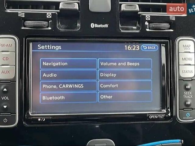 Черный Ниссан Лиф, объемом двигателя 0 л и пробегом 128 тыс. км за 7200 $, фото 36 на Automoto.ua