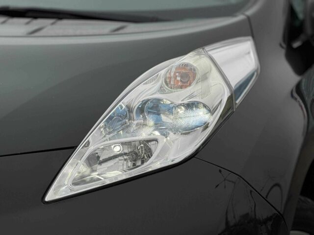 Чорний Ніссан Ліф, об'ємом двигуна 2 л та пробігом 118 тис. км за 7500 $, фото 3 на Automoto.ua