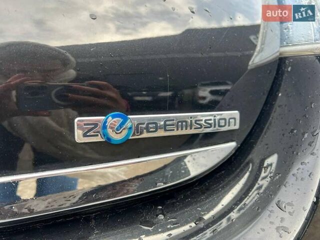 Ниссан Лиф 2013 в Львове на Automoto.ua Черный Ниссан Лиф, объемом двигателя 0 л и пробегом 117 тыс. км за 6980 $, фото 43 на Automoto.ua