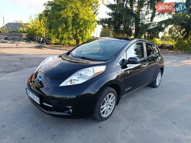 Черный Ниссан Лиф, объемом двигателя 0 л и пробегом 205 тыс. км за 6300 $, фото 7 на Automoto.ua