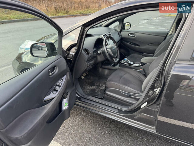 Черный Ниссан Лиф, объемом двигателя 0 л и пробегом 116 тыс. км за 6900 $, фото 9 на Automoto.ua