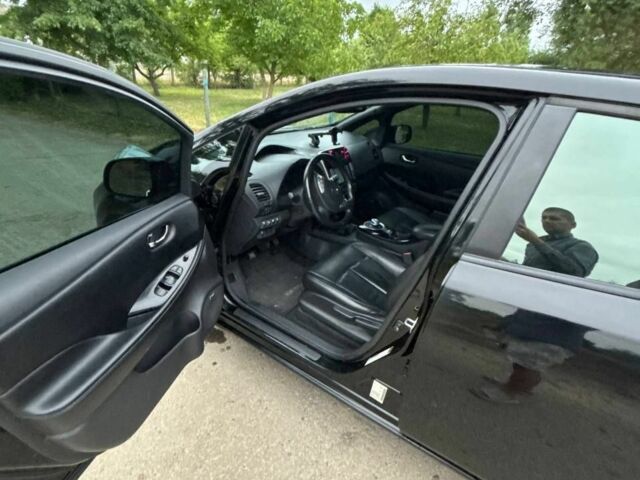 Черный Ниссан Лиф, объемом двигателя 0 л и пробегом 141 тыс. км за 6400 $, фото 5 на Automoto.ua