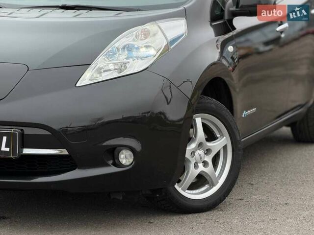 Чорний Ніссан Ліф, об'ємом двигуна 0 л та пробігом 118 тис. км за 7500 $, фото 4 на Automoto.ua