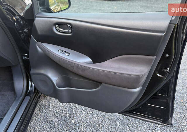 Чорний Ніссан Ліф, об'ємом двигуна 0 л та пробігом 179 тис. км за 5500 $, фото 5 на Automoto.ua