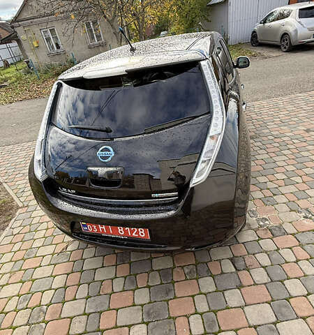 Черный Ниссан Лиф, объемом двигателя 0 л и пробегом 142 тыс. км за 6250 $, фото 7 на Automoto.ua