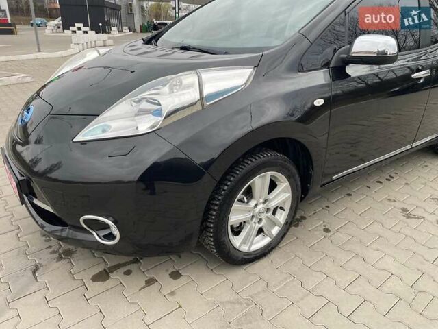 Черный Ниссан Лиф, объемом двигателя 0 л и пробегом 118 тыс. км за 5900 $, фото 2 на Automoto.ua