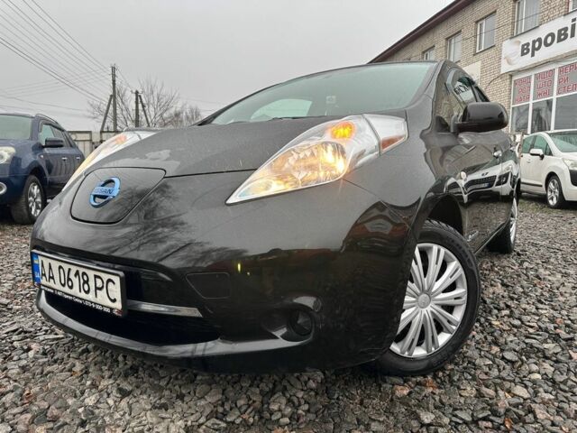 Черный Ниссан Лиф, объемом двигателя 0 л и пробегом 200 тыс. км за 4900 $, фото 1 на Automoto.ua