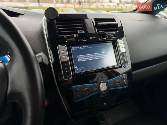 Чорний Ніссан Ліф, об'ємом двигуна 0 л та пробігом 118 тис. км за 7500 $, фото 48 на Automoto.ua