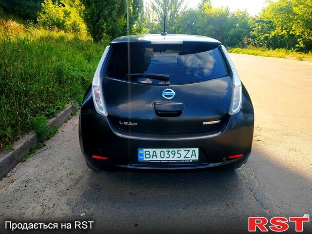 Чорний Ніссан Ліф, об'ємом двигуна 0 л та пробігом 190 тис. км за 9500 $, фото 2 на Automoto.ua