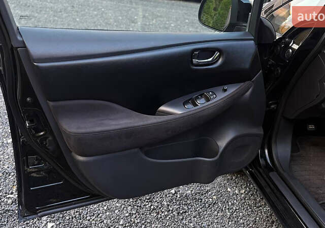 Чорний Ніссан Ліф, об'ємом двигуна 0 л та пробігом 179 тис. км за 5500 $, фото 14 на Automoto.ua