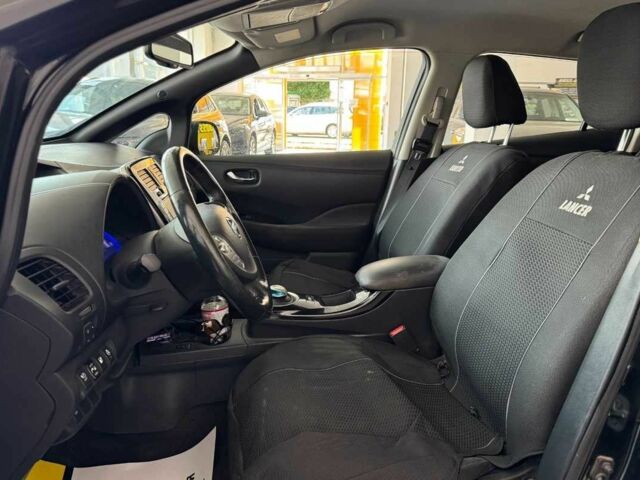 Чорний Ніссан Ліф, об'ємом двигуна 0 л та пробігом 106 тис. км за 7000 $, фото 10 на Automoto.ua