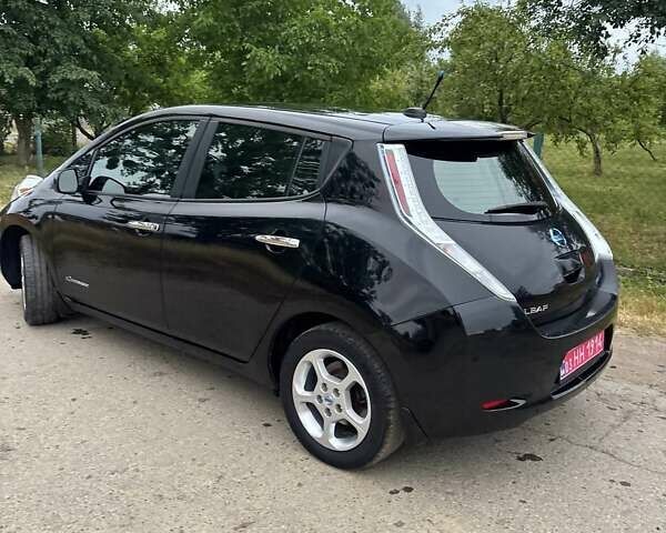 Черный Ниссан Лиф, объемом двигателя 0 л и пробегом 141 тыс. км за 6400 $, фото 8 на Automoto.ua