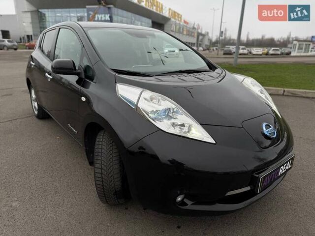 Чорний Ніссан Ліф, об'ємом двигуна 0 л та пробігом 118 тис. км за 7500 $, фото 15 на Automoto.ua