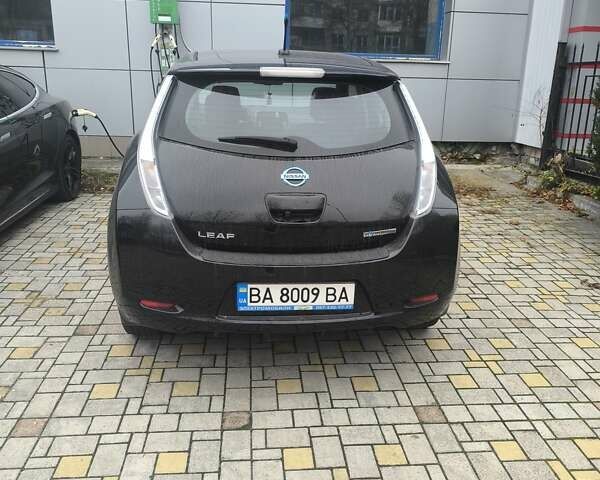 Чорний Ніссан Ліф, об'ємом двигуна 0 л та пробігом 127 тис. км за 7000 $, фото 4 на Automoto.ua