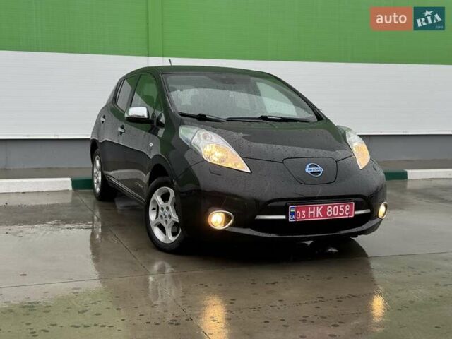 Черный Ниссан Лиф, объемом двигателя 0 л и пробегом 134 тыс. км за 6800 $, фото 6 на Automoto.ua