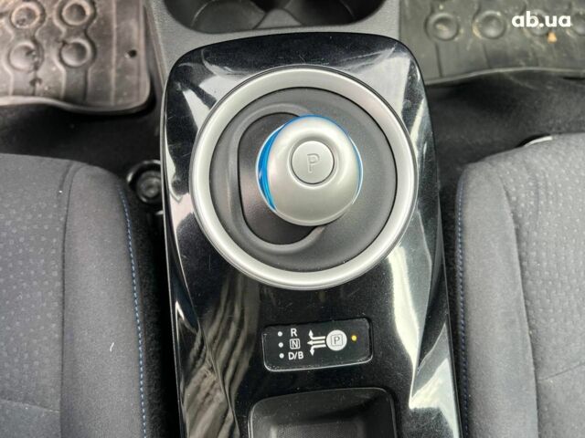 Ниссан Лиф 2013 в Львове на Automoto.ua Черный Ниссан Лиф, объемом двигателя 0 л и пробегом 117 тыс. км за 6980 $, фото 34 на Automoto.ua