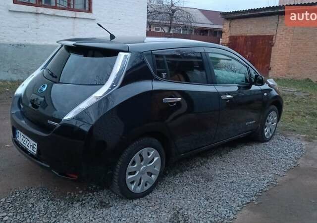 Чорний Ніссан Ліф, об'ємом двигуна 0 л та пробігом 107 тис. км за 5050 $, фото 4 на Automoto.ua