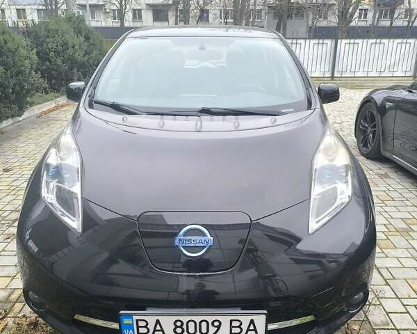 Чорний Ніссан Ліф, об'ємом двигуна 0 л та пробігом 127 тис. км за 7000 $, фото 6 на Automoto.ua