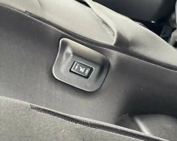 Черный Ниссан Лиф, объемом двигателя 0 л и пробегом 128 тыс. км за 7200 $, фото 57 на Automoto.ua