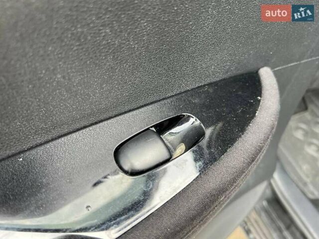 Ниссан Лиф 2013 в Львове на Automoto.ua Черный Ниссан Лиф, объемом двигателя 0 л и пробегом 117 тыс. км за 6980 $, фото 39 на Automoto.ua