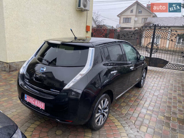 Черный Ниссан Лиф, объемом двигателя 0 л и пробегом 132 тыс. км за 5900 $, фото 4 на Automoto.ua