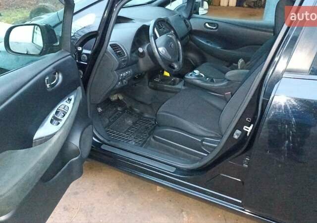 Чорний Ніссан Ліф, об'ємом двигуна 0 л та пробігом 107 тис. км за 5050 $, фото 3 на Automoto.ua