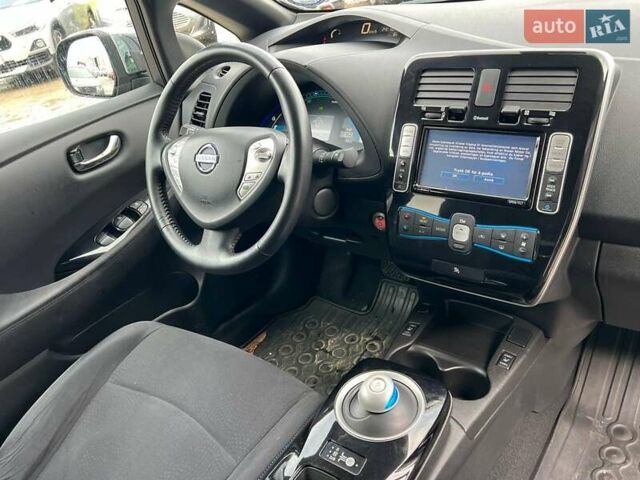 Ниссан Лиф 2013 в Львове на Automoto.ua Черный Ниссан Лиф, объемом двигателя 0 л и пробегом 117 тыс. км за 6980 $, фото 46 на Automoto.ua