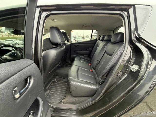 Чорний Ніссан Ліф, об'ємом двигуна 2 л та пробігом 118 тис. км за 7500 $, фото 10 на Automoto.ua