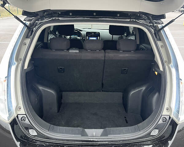 Черный Ниссан Лиф, объемом двигателя 0 л и пробегом 161 тыс. км за 6399 $, фото 13 на Automoto.ua