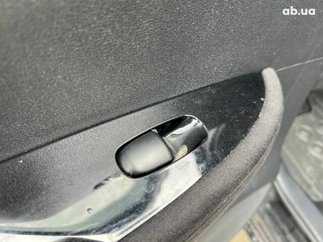 Ниссан Лиф 2013 в Львове на Automoto.ua Черный Ниссан Лиф, объемом двигателя 0 л и пробегом 117 тыс. км за 6980 $, фото 39 на Automoto.ua