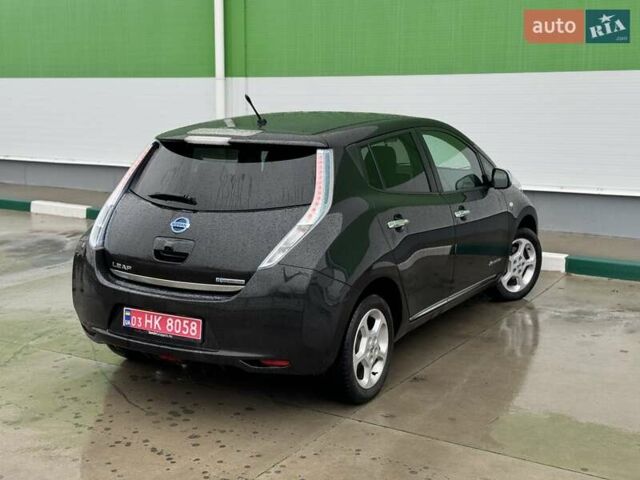 Черный Ниссан Лиф, объемом двигателя 0 л и пробегом 134 тыс. км за 6800 $, фото 17 на Automoto.ua