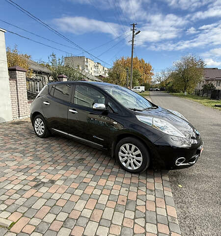 Черный Ниссан Лиф, объемом двигателя 0 л и пробегом 142 тыс. км за 6250 $, фото 2 на Automoto.ua