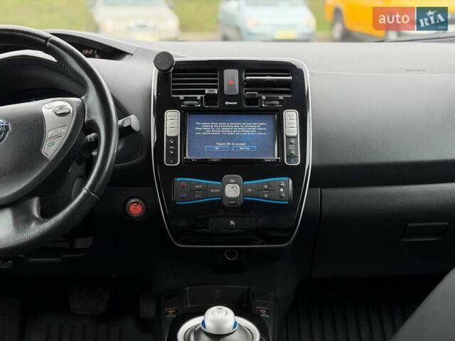 Чорний Ніссан Ліф, об'ємом двигуна 0 л та пробігом 118 тис. км за 7500 $, фото 40 на Automoto.ua