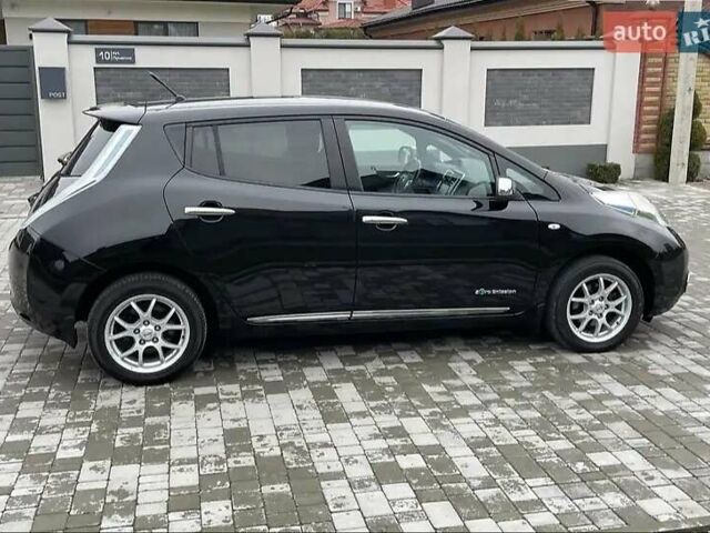 Черный Ниссан Лиф, объемом двигателя 0 л и пробегом 128 тыс. км за 7200 $, фото 12 на Automoto.ua