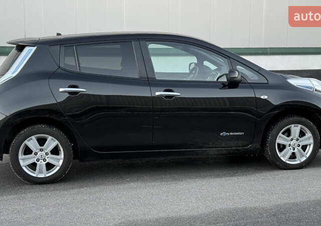 Черный Ниссан Лиф, объемом двигателя 0 л и пробегом 98 тыс. км за 7200 $, фото 7 на Automoto.ua