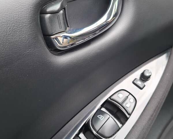 Черный Ниссан Лиф, объемом двигателя 0 л и пробегом 137 тыс. км за 7200 $, фото 12 на Automoto.ua