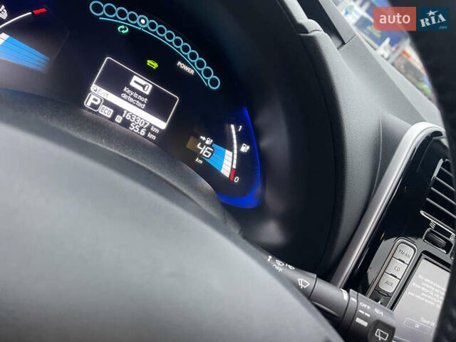 Черный Ниссан Лиф, объемом двигателя 0 л и пробегом 161 тыс. км за 6399 $, фото 12 на Automoto.ua