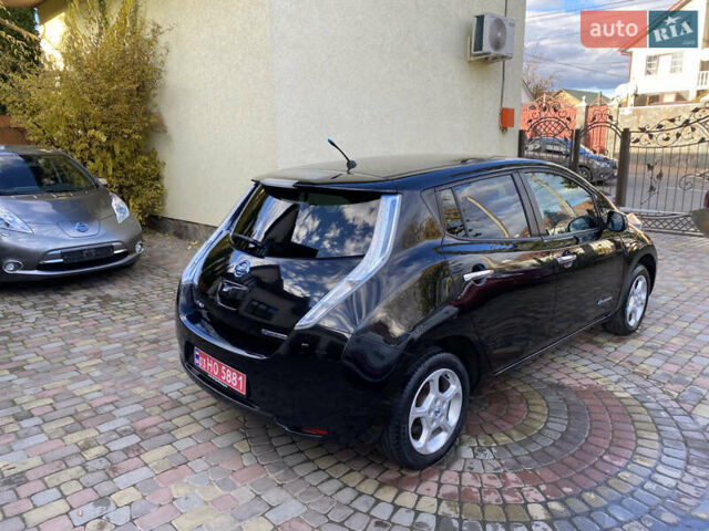 Ниссан Лиф 2013 в Черновцах на Automoto.ua Черный Ниссан Лиф, объемом двигателя 0 л и пробегом 67 тыс. км за 6590 $, фото 6 на Automoto.ua