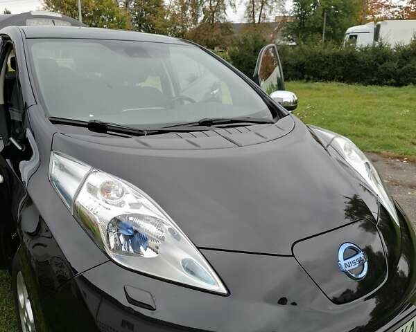 Черный Ниссан Лиф, объемом двигателя 0 л и пробегом 137 тыс. км за 7200 $, фото 9 на Automoto.ua